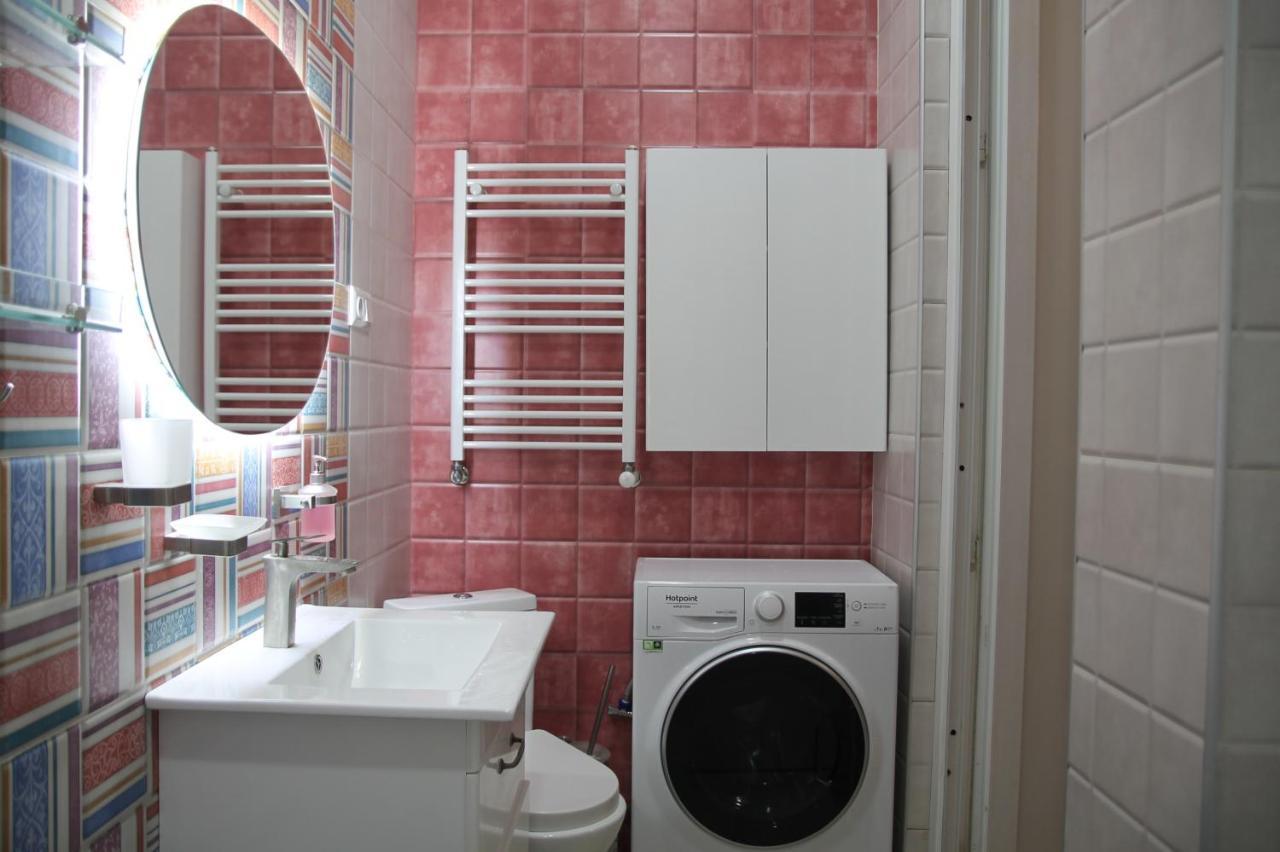 Cozy Apartment In Vake Tbilisi ภายนอก รูปภาพ