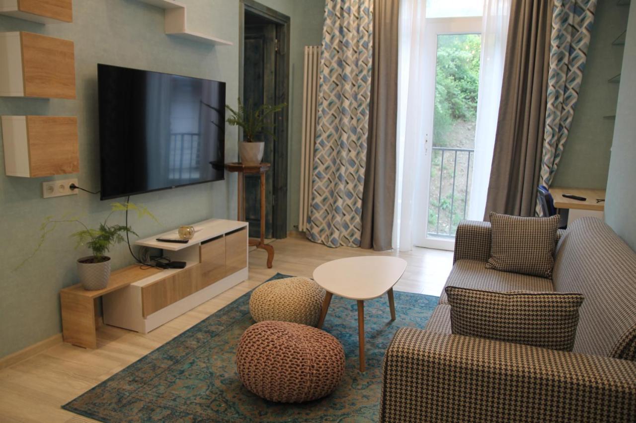 Cozy Apartment In Vake Tbilisi ภายนอก รูปภาพ